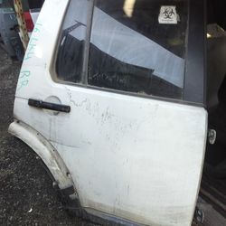 2016 Land Rover Lr4 Right Rear Door 