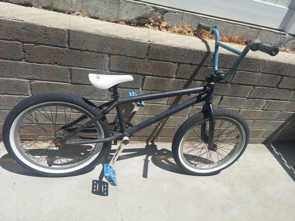 Sunday Funday Aron Ross20.75" Bmx Bike