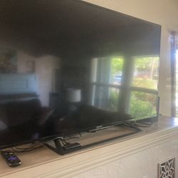 42 Inch Sony Flatscreen With Roku And Remote