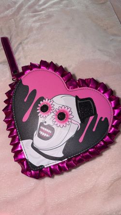 Heart-Shaped Gothic Wristlet Clutch Bag