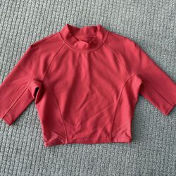 Lululemon Size 4 Cropped Short Sleeve Top