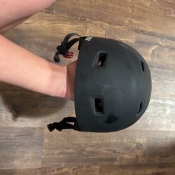 Skateboard helmet