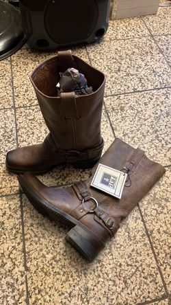 FRYE  women size 8 new $80 leather