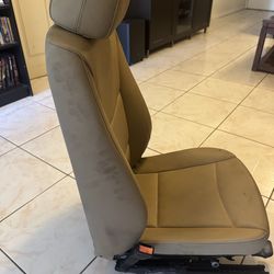 2011 328i manual driver seat. Tan, leather