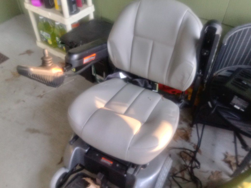 Brand new mobil wheel chair