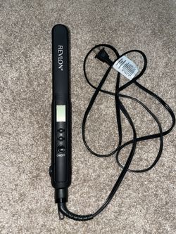 REVLON Perfect Heat Ceramic Digital Flat Iron