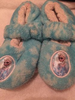 Frozen slippers