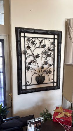 Middle Olive Branch Frame With Decor