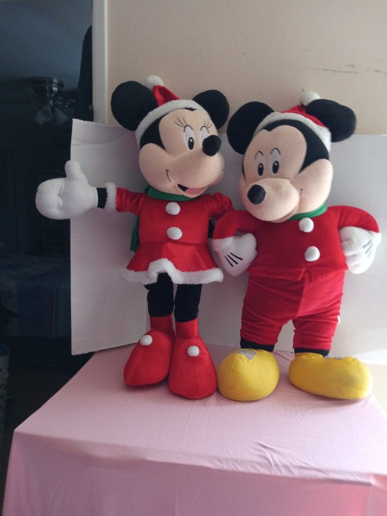 Mickey & Minnie Plush Toys.