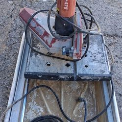 Water tile cutter