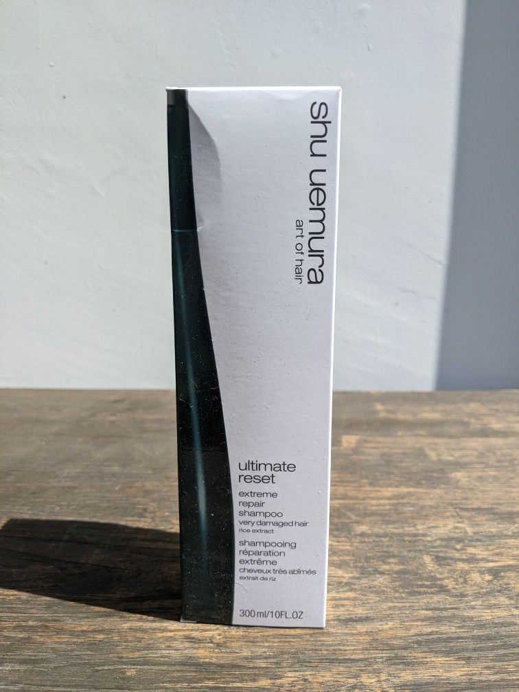 Shu Uemura Ultimate Reset Extreme Repair Shampoo