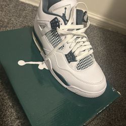 Men Retro 4s Size 8.5