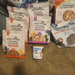 Full Moon Variety Fresh Wet Dog Food