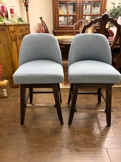Madison Park Harmony Swivel Counter Solid Wood Stools