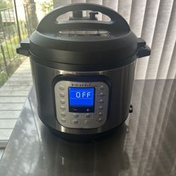 Instant Pot Duo Nova 6-quart Multi-Cooker / Pressure Cooker