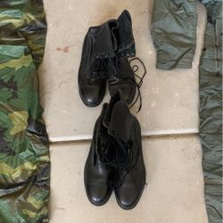 Military flight boots one brand new the other one slightly used not a lot both are 10 1/2 regular as seen in pawn shops for $95 each