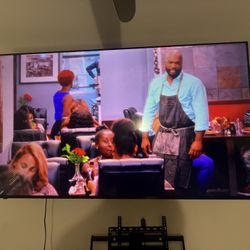 75" 4K Smart TV