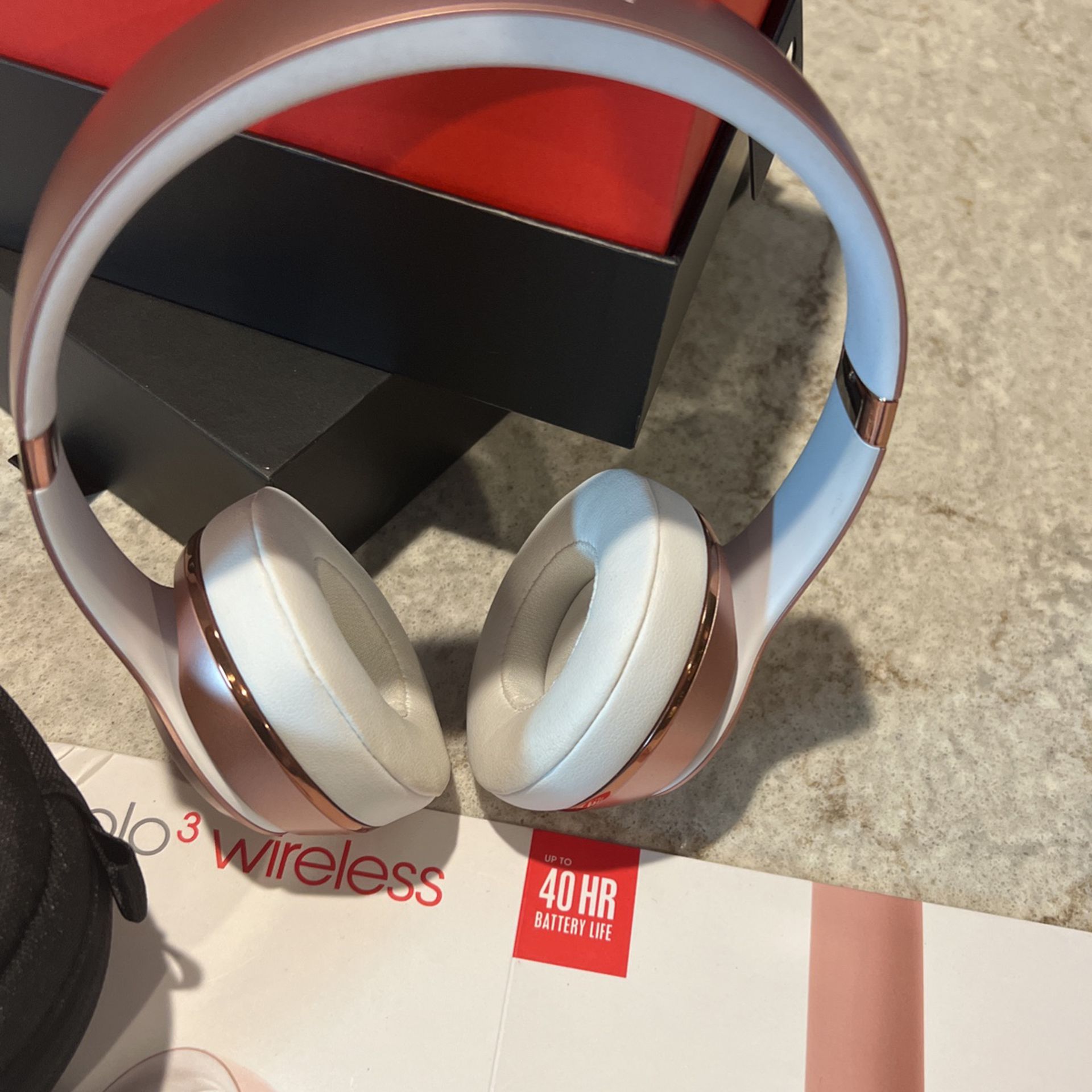 Beats Solo3 wireless Headset