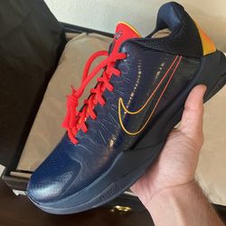 Nike Kobe 5 Caitlin Clark PE