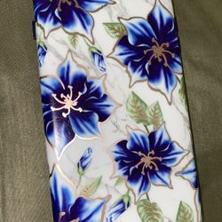 Velvet Caviar Case Blue Flowers on Marble 