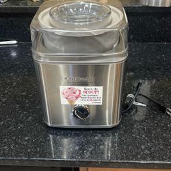 Cuisinart 2 qt Ice Cream Maker
