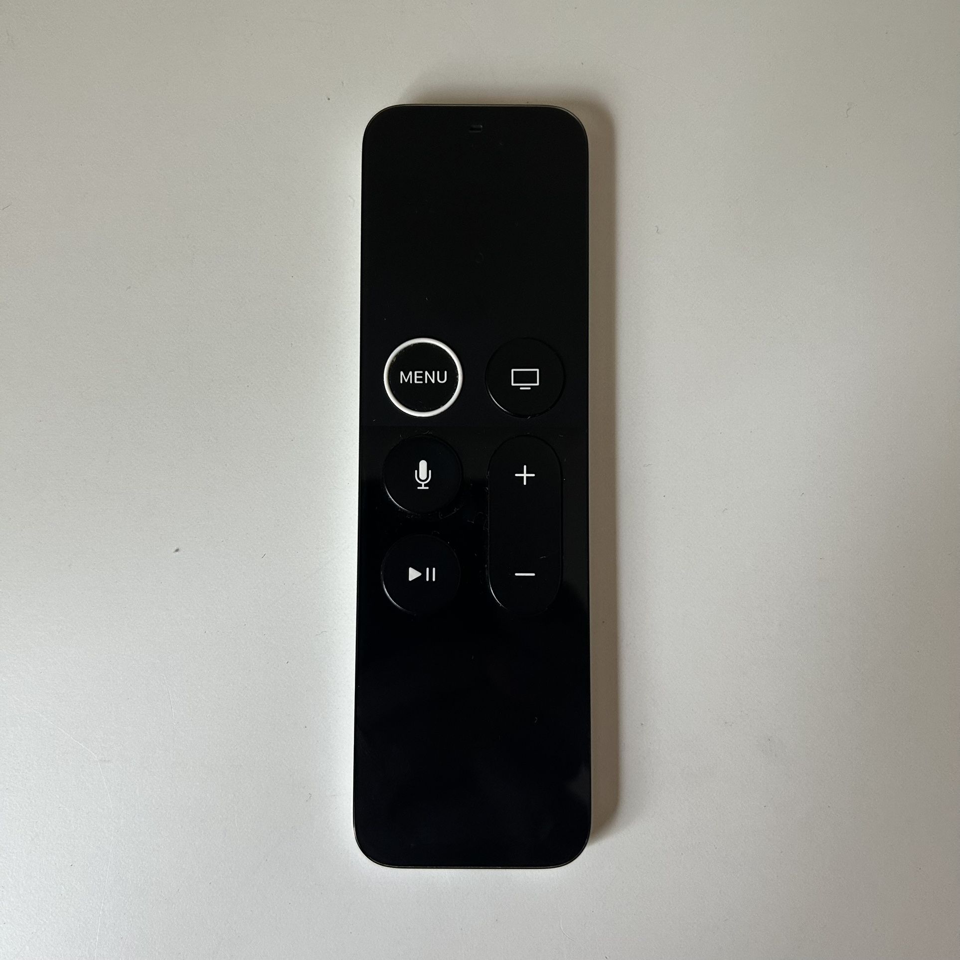 Apple TV 4K Remote Control with Siri Model A1962 EMC 3186 (R3) Like New