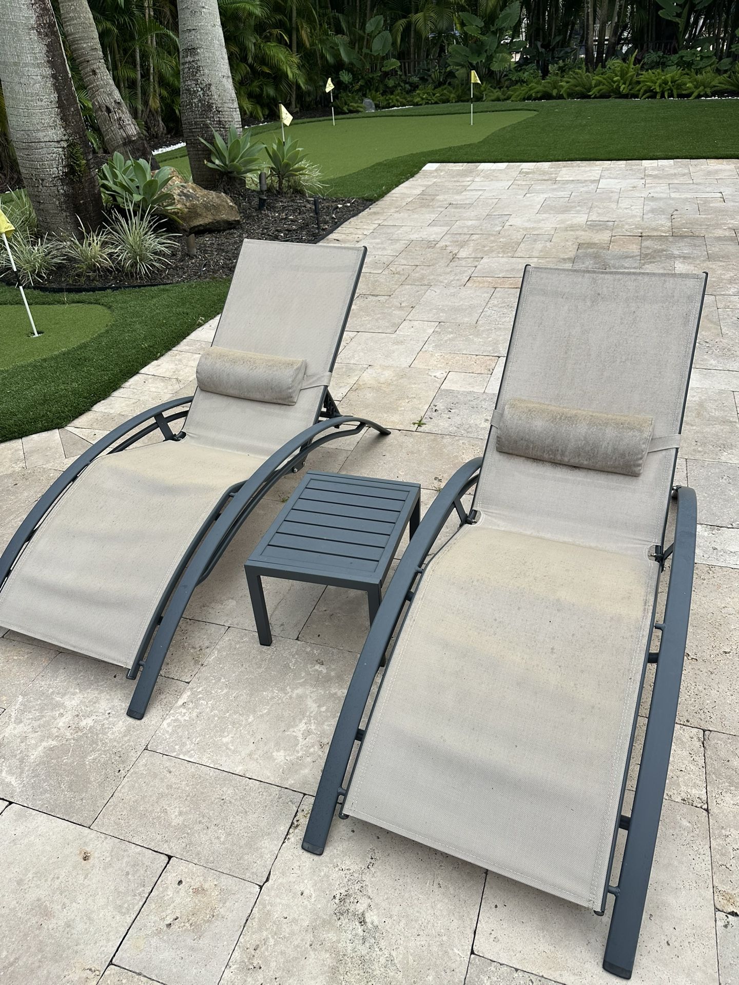 Chaise Lounge Chairs