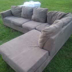 2 Pc Sectional With Sleeper Sofa
