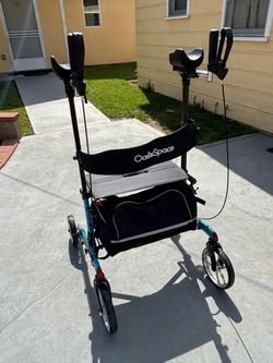 OasisSpace Upright Rollator Walker