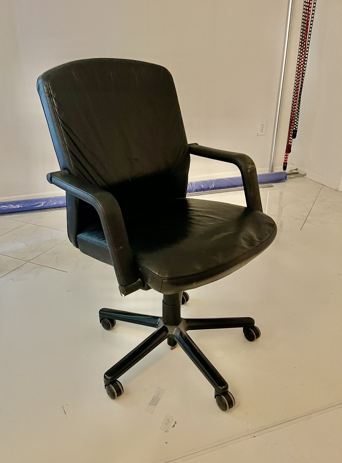 Office Chair On Wheels