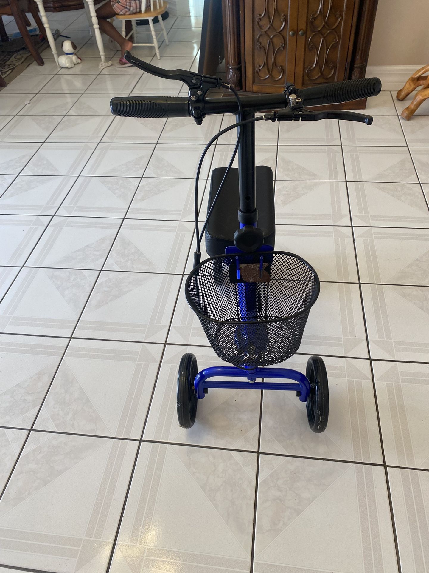 Knee Scooter 