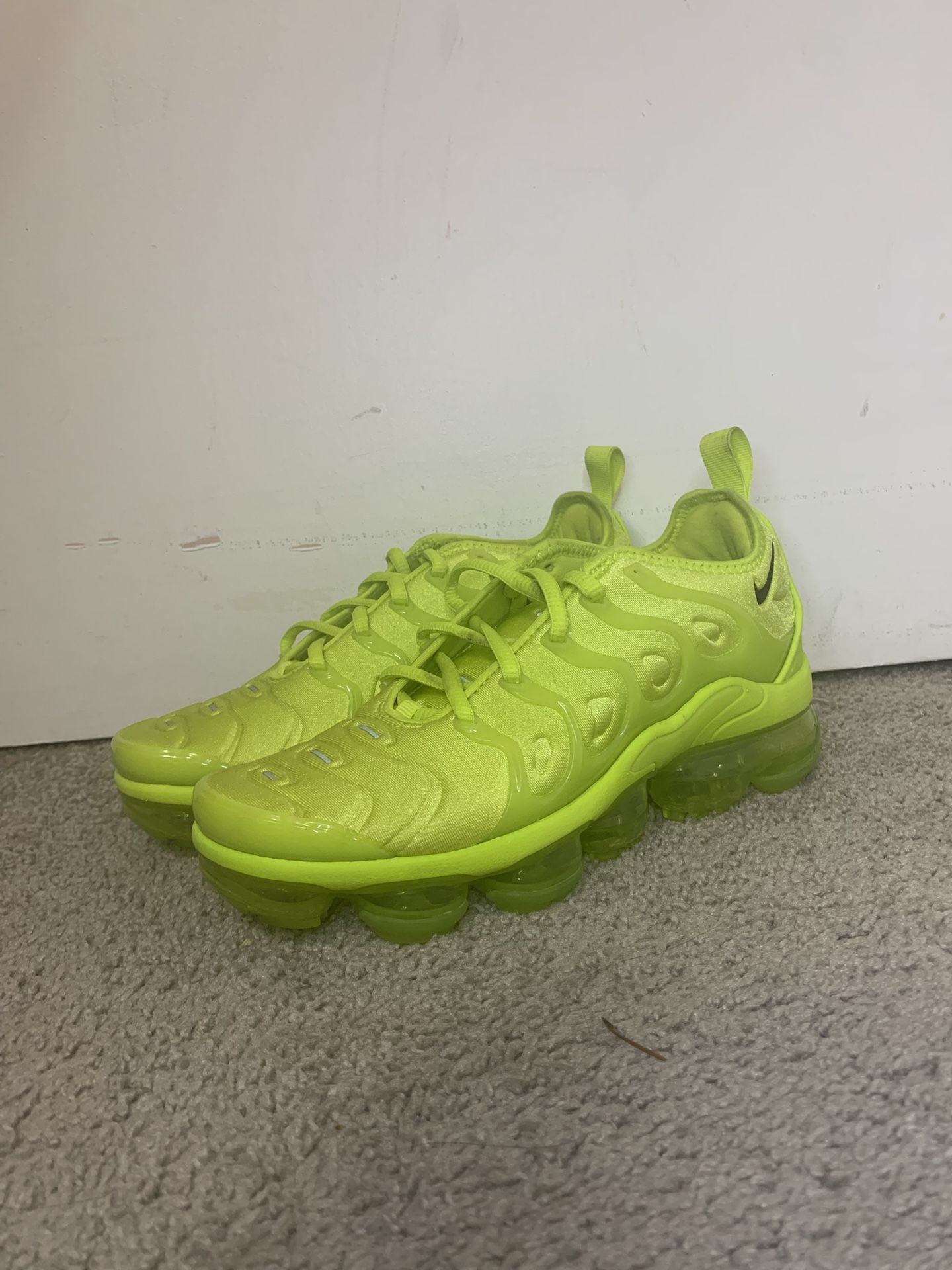 VNDS NIKE AIR VAPORMAX PLUS TENNIS BALL SIZE 6.5W/5Y