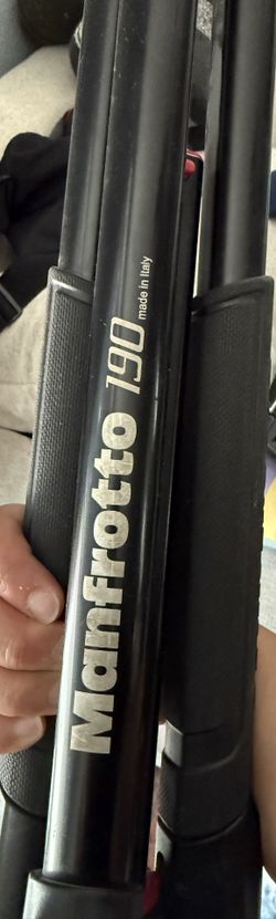 manfrotto 190 AL tripod