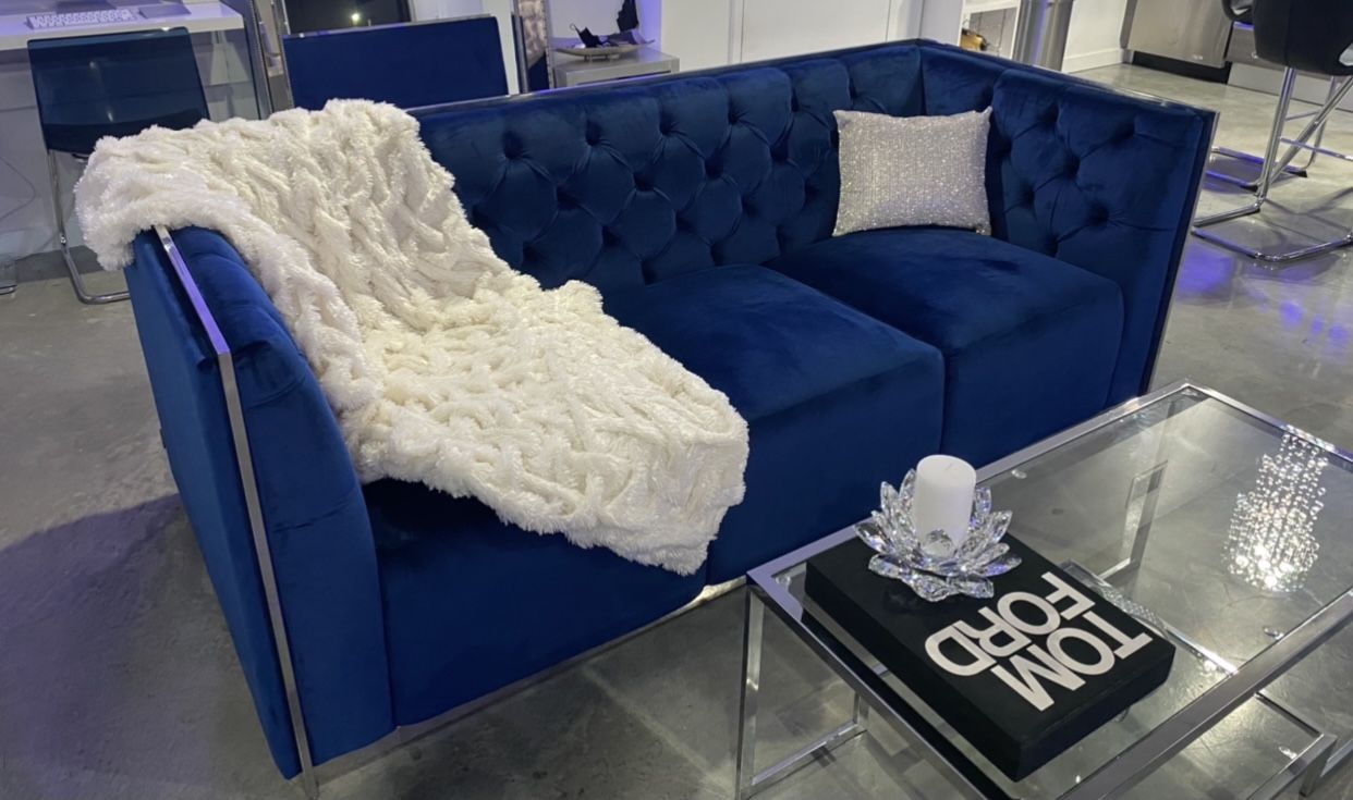 El Dorado Emma Blue Sofa Velvet Blue