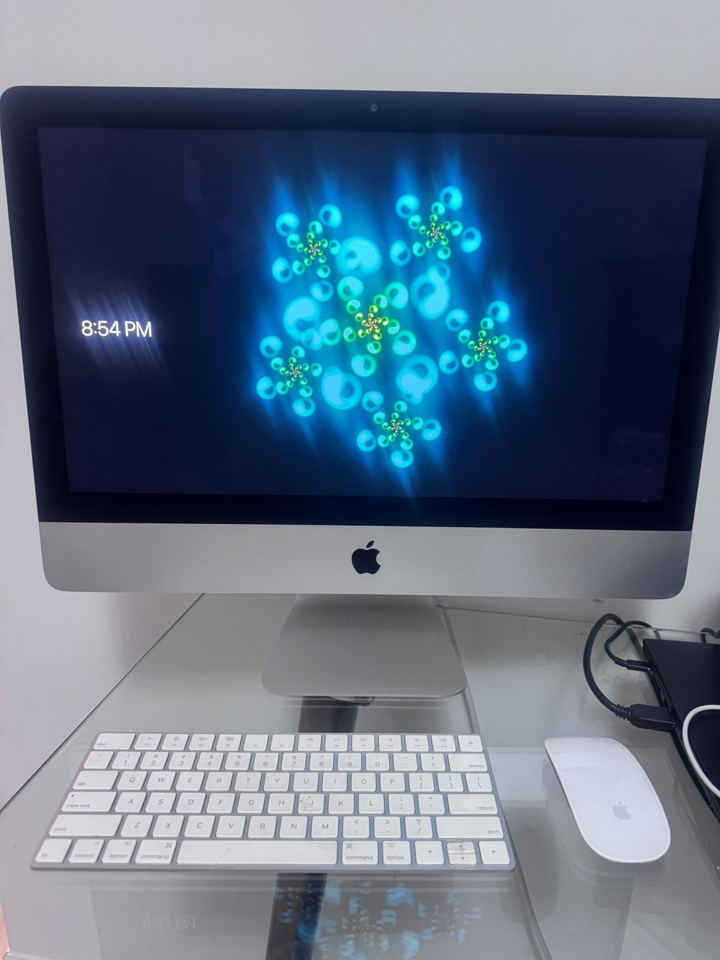 Selling iMac 21.5" Retina 4K (Model iMac 18,2