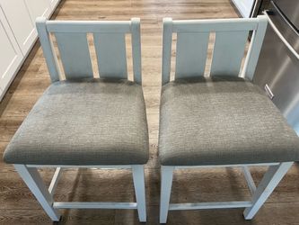 2 Grey/white counter high chairs