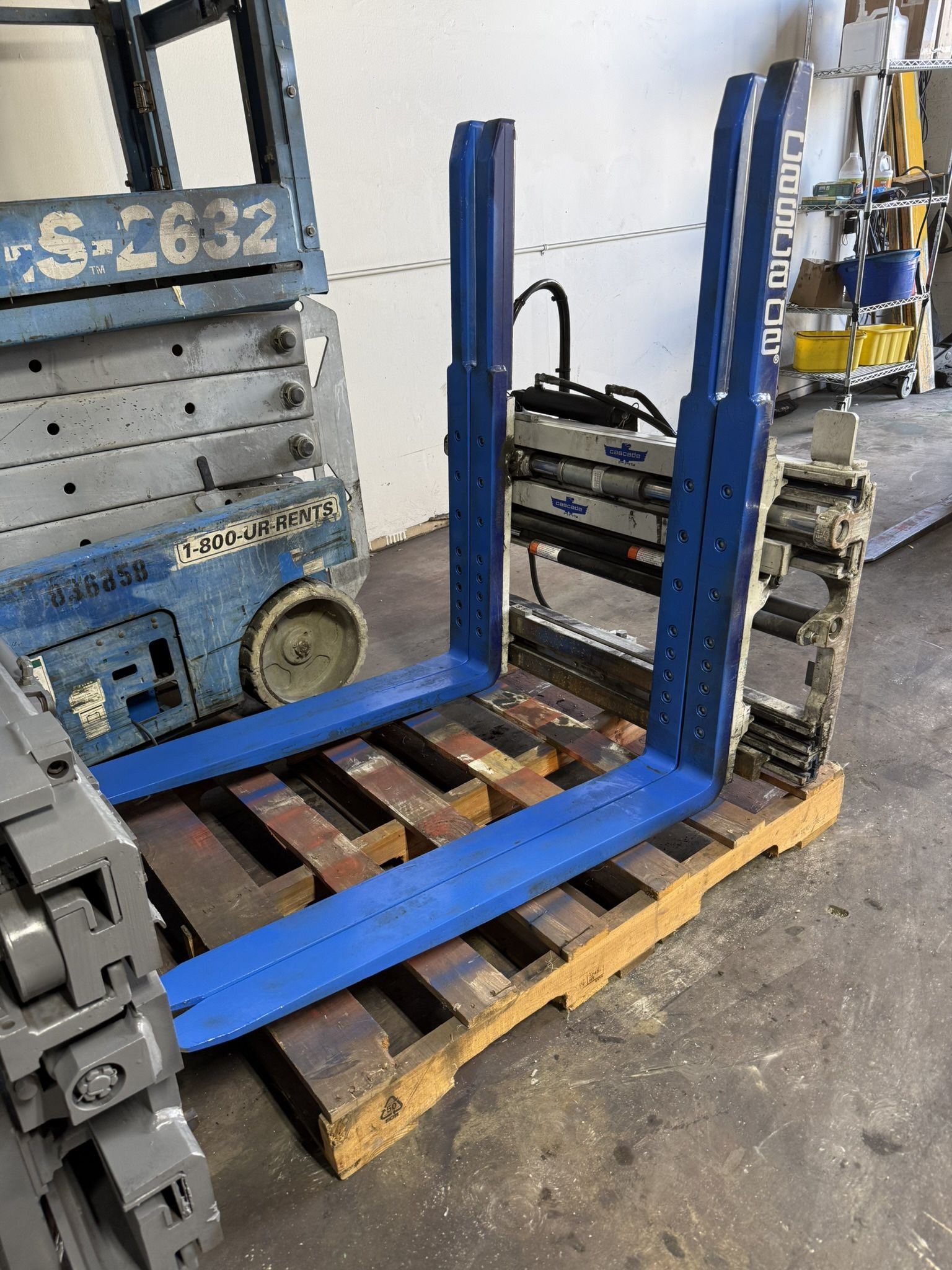Forklift