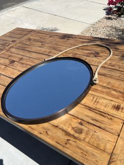 Oval mirror metal frame