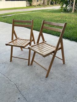 Folding chairs set of 2 wood