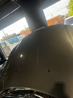 Grey Chrysler 300 Hood