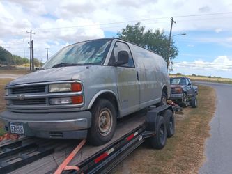 97 Chevy Express 2500 6 virlos 5.7 para partes