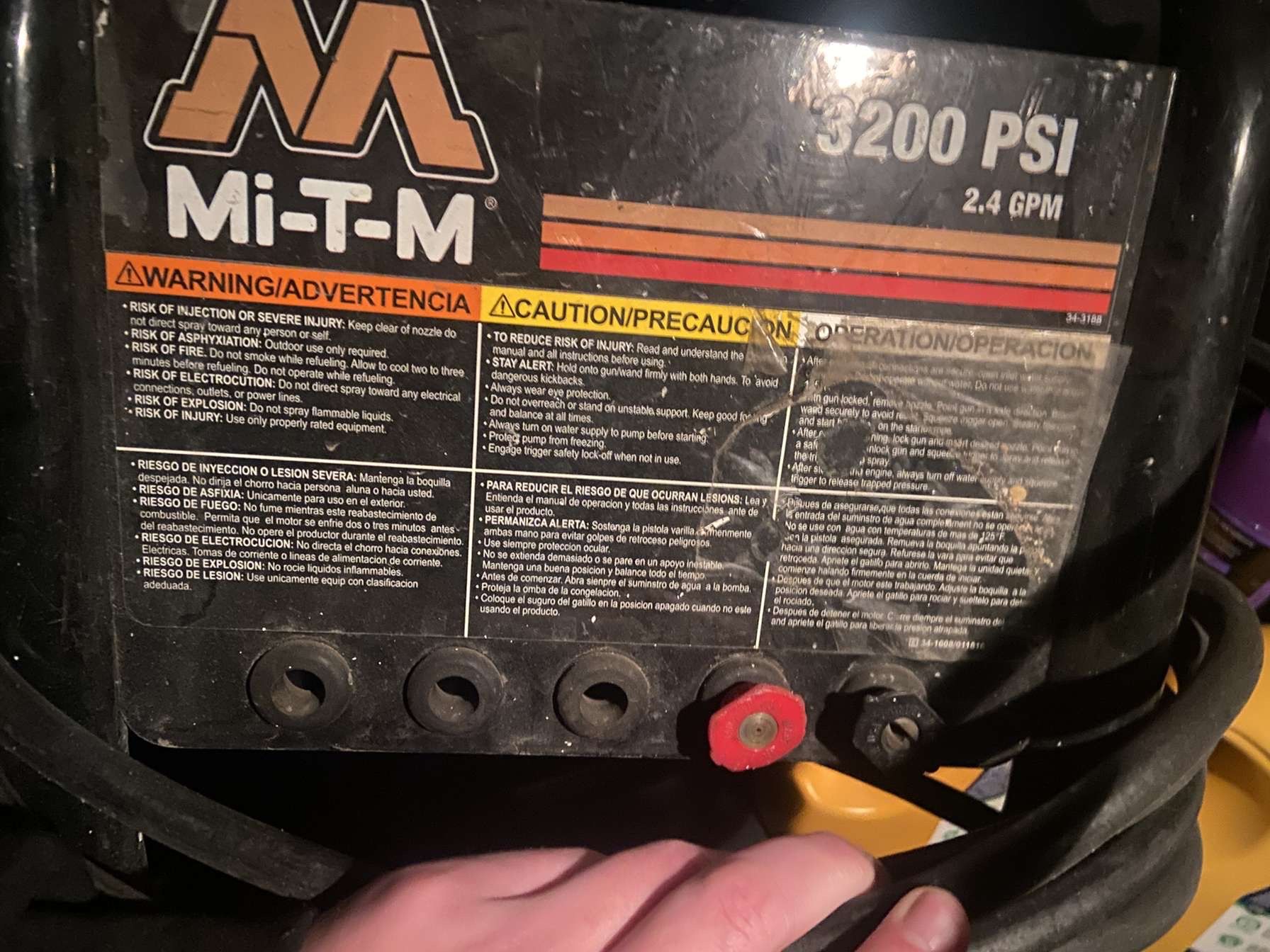 MI T M 3200 PSI Power Washer