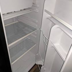 Igloo Mini Fridge and microwave 