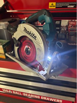 Makita Circular Saw