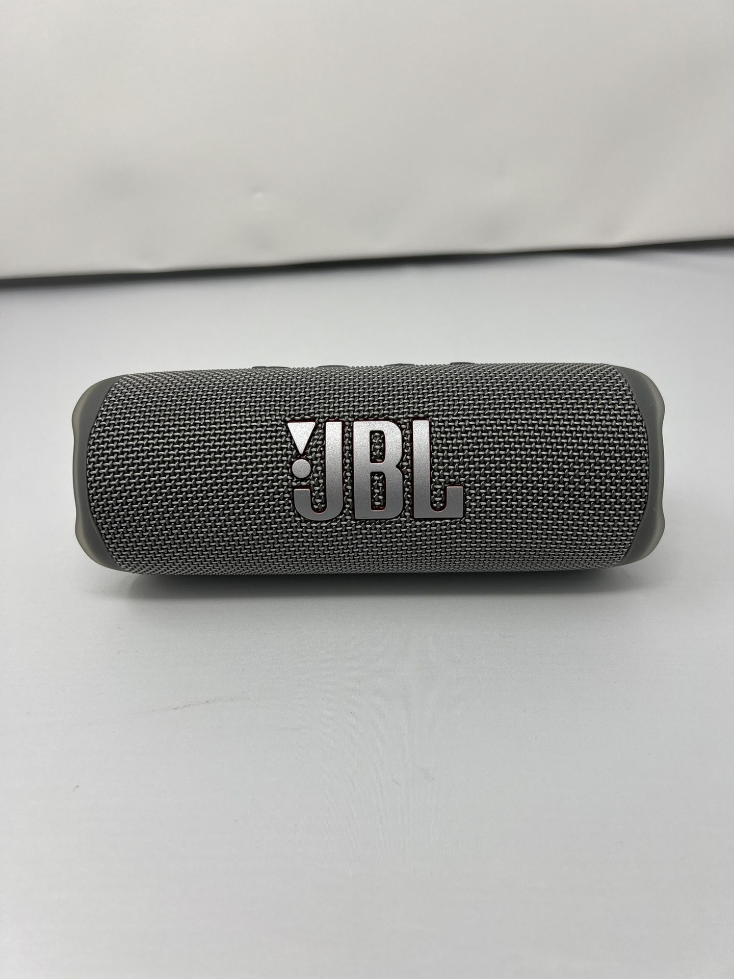 JBL Flip 6 Grey Speaker
