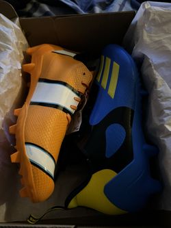 Finding Nemo cleats