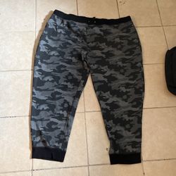 3x Black Grey Sweatpants PREOWNED very Comfy