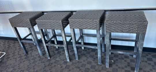 Bar stools set of four