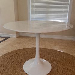 Marble Round Table