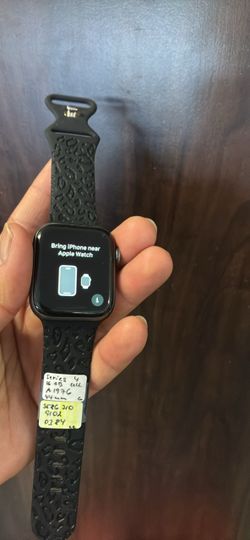 Apple Watch Series 4 Cellular! Like New!